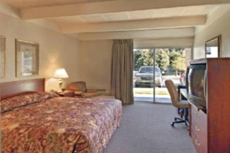 Super 8 By Wyndham Macon Ga Hotell Exteriör bild